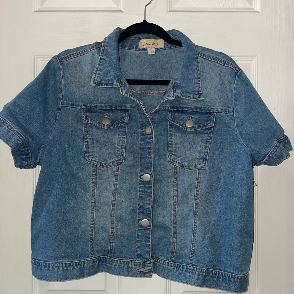 Davina Vintage Blue Short-Sleeve Denim Jacket